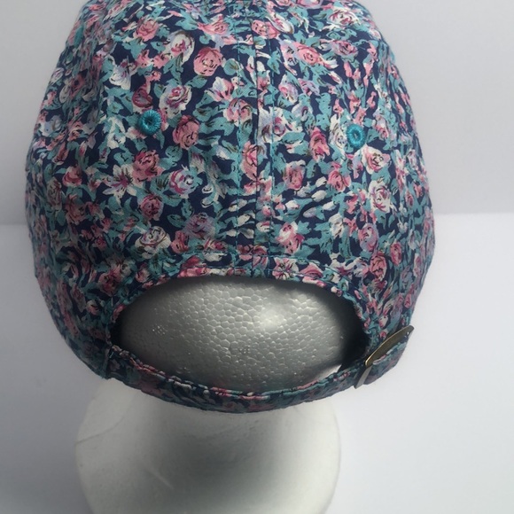 Woman’s summer floral LA dodgers dog cap - Picture 7 of 14